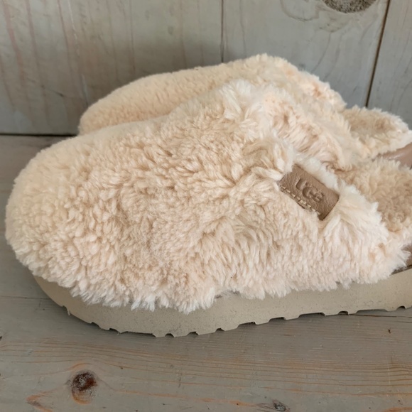 UGG FUZZ SUGAR CLOG SLIPPERS natural   womens us 11 NEW - Picture 5 of 12